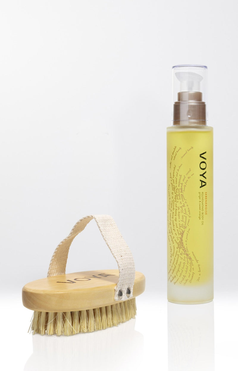 voya body brush and Serenergise rejuvenating body oil duo set